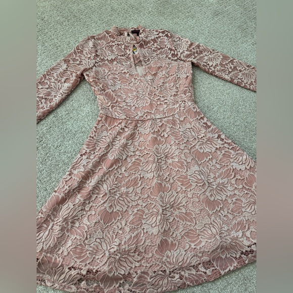 Material Girl Pink Floral Lace Long Sleeve Dress Women Junior Size Medium - Picture 5 of 15